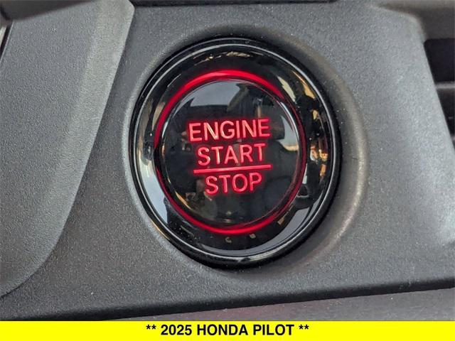 new 2025 Honda Pilot car, priced at $51,305