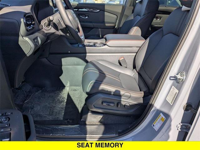 new 2025 Honda Pilot car, priced at $51,305