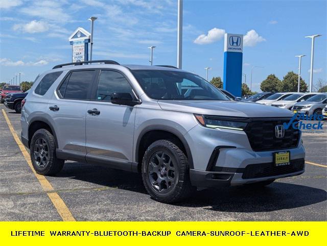 used 2025 Honda Pilot car, priced at $45,998