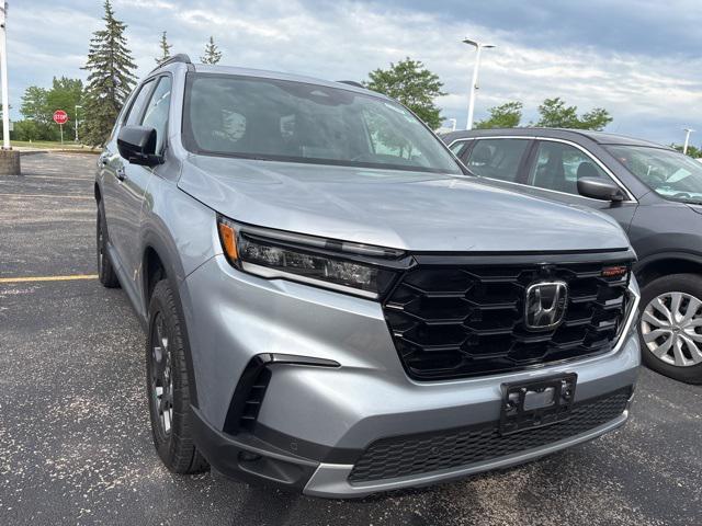 used 2025 Honda Pilot car, priced at $46,988