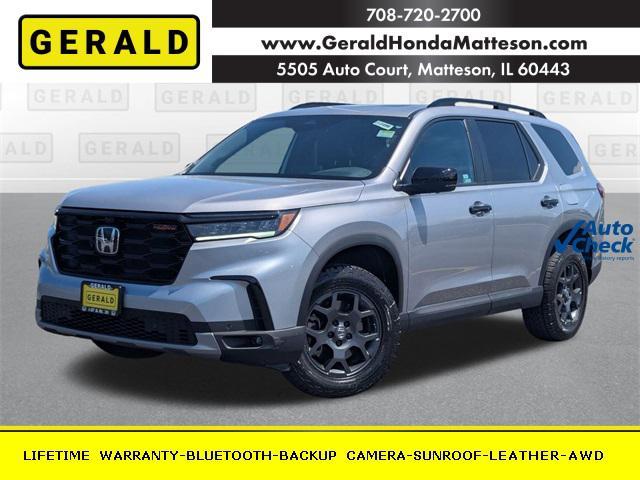 used 2025 Honda Pilot car, priced at $46,995