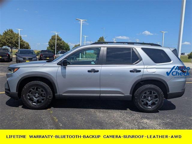 used 2025 Honda Pilot car, priced at $45,998