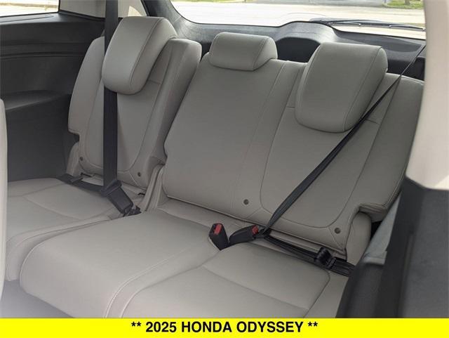 new 2025 Honda Odyssey car, priced at $44,125