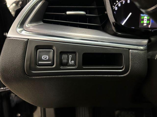 used 2017 Cadillac XT5 car, priced at $16,900