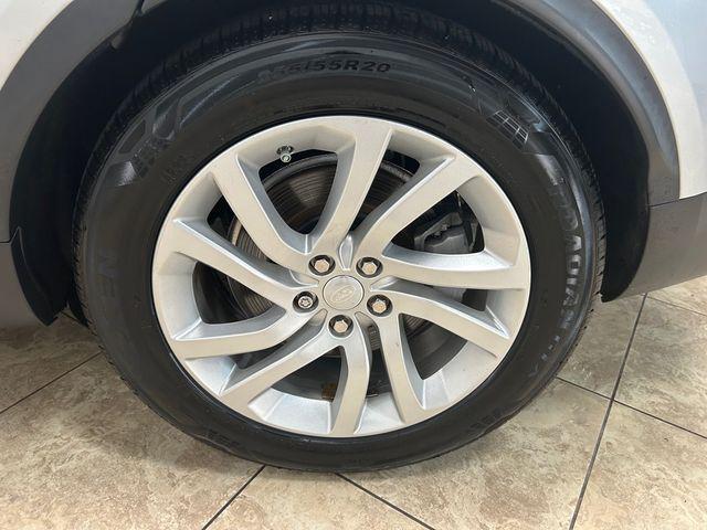 used 2018 Land Rover Discovery car, priced at $19,900
