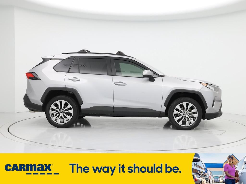 used 2020 Toyota RAV4 car, priced at $29,998