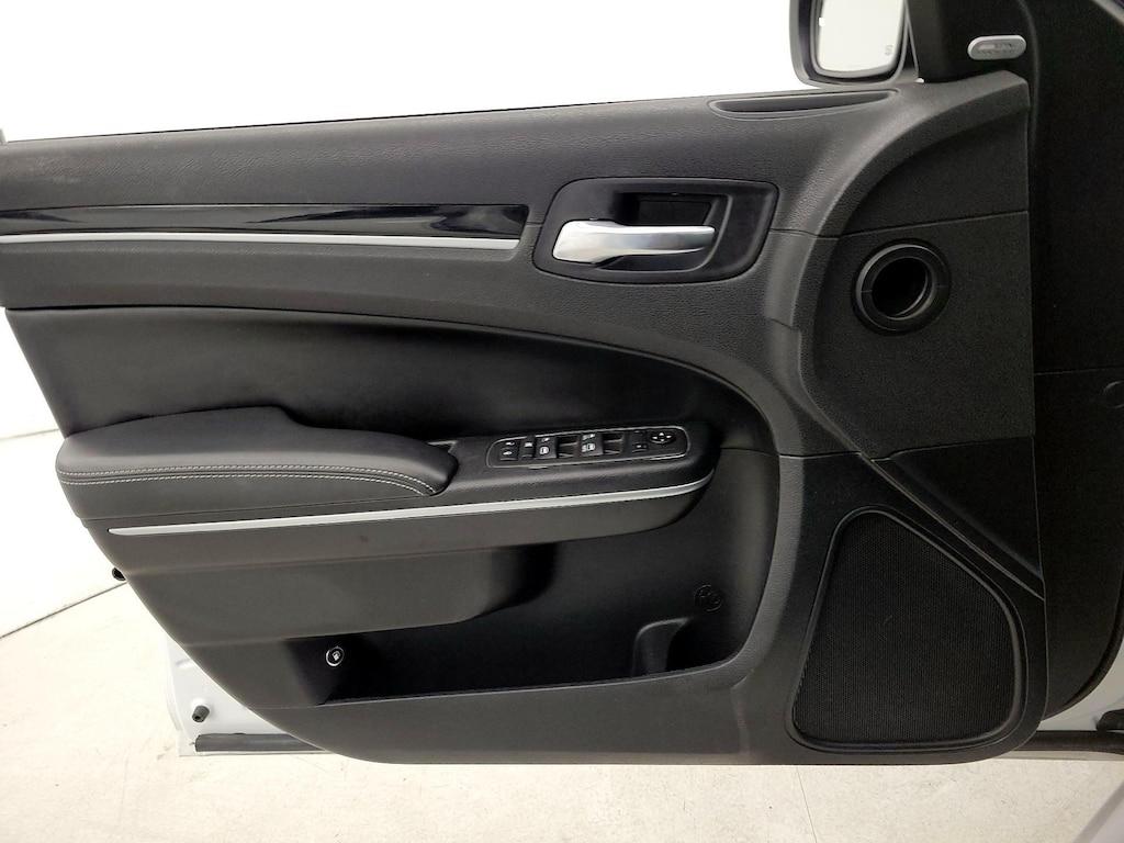 used 2021 Chrysler 300 car, priced at $28,998