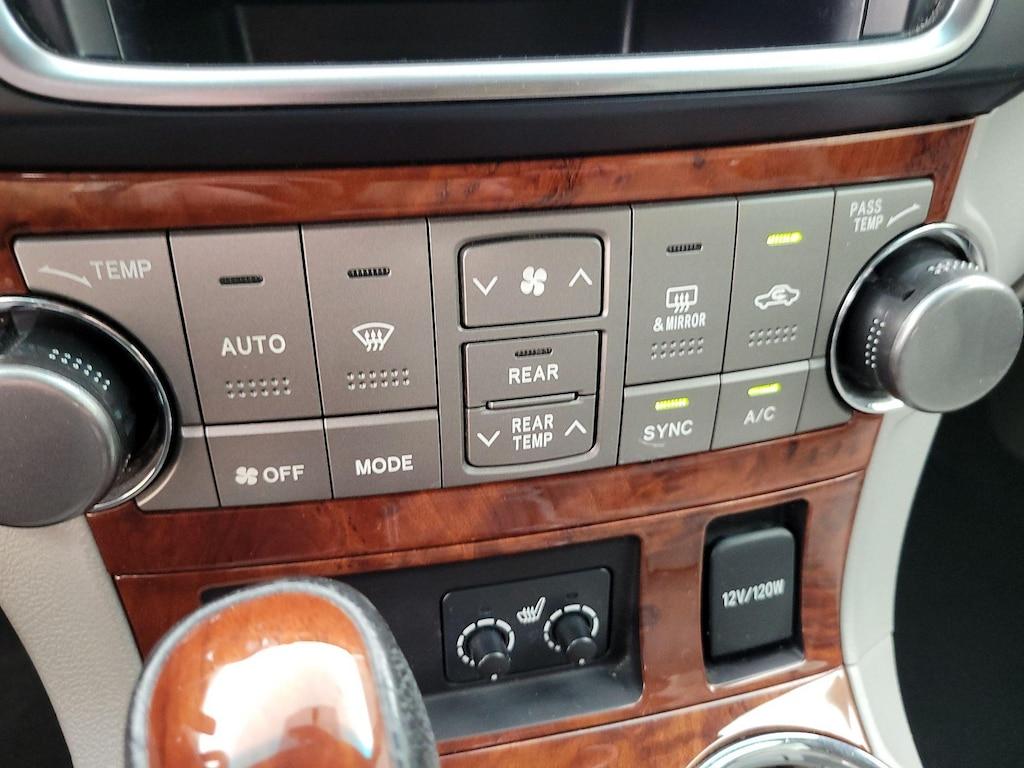 used 2013 Toyota Highlander car, priced at $19,998