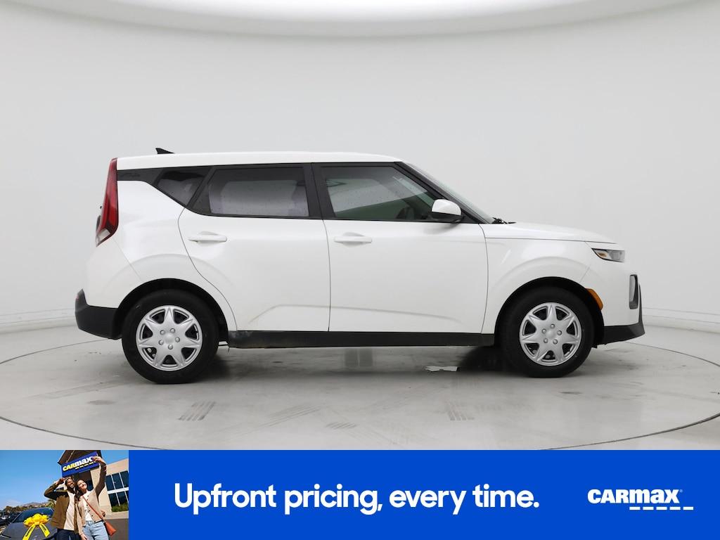used 2022 Kia Soul car, priced at $13,998