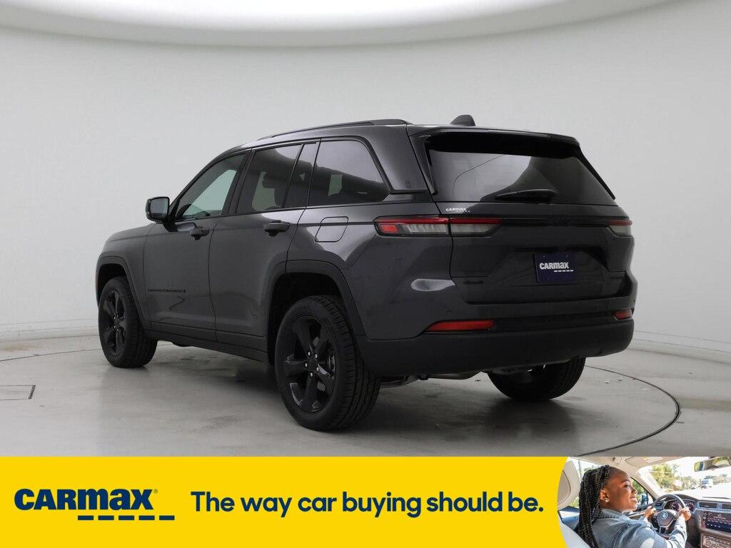 used 2025 Jeep Grand Cherokee car, priced at $42,998