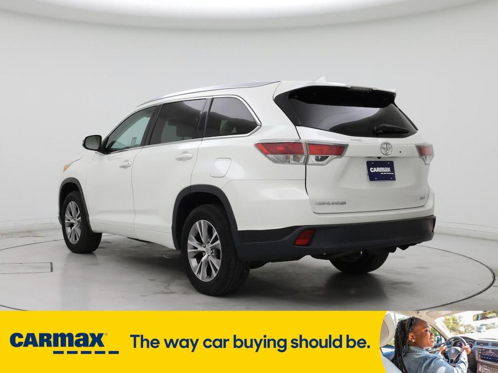 used 2015 Toyota Highlander car, priced at $23,998