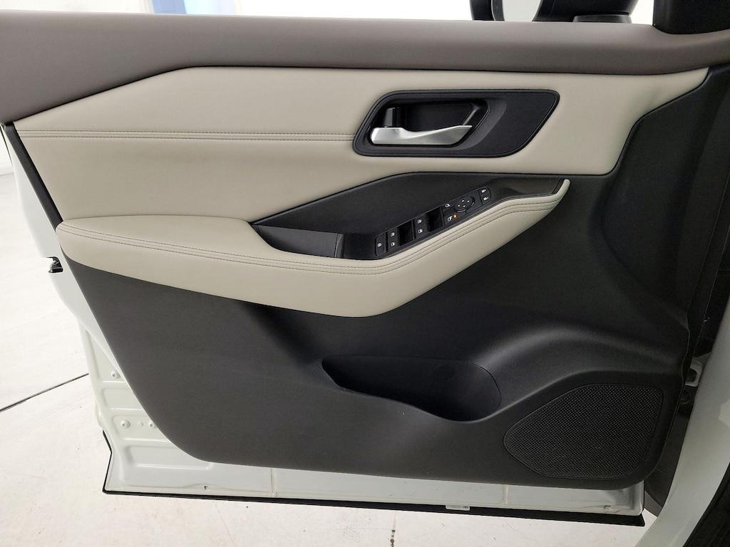 used 2023 Nissan Rogue car, priced at $27,998
