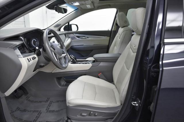 used 2022 Cadillac XT5 car, priced at $30,390
