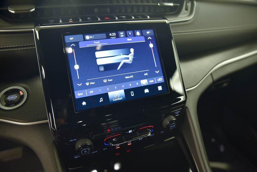 used 2024 Jeep Grand Cherokee L car, priced at $33,980