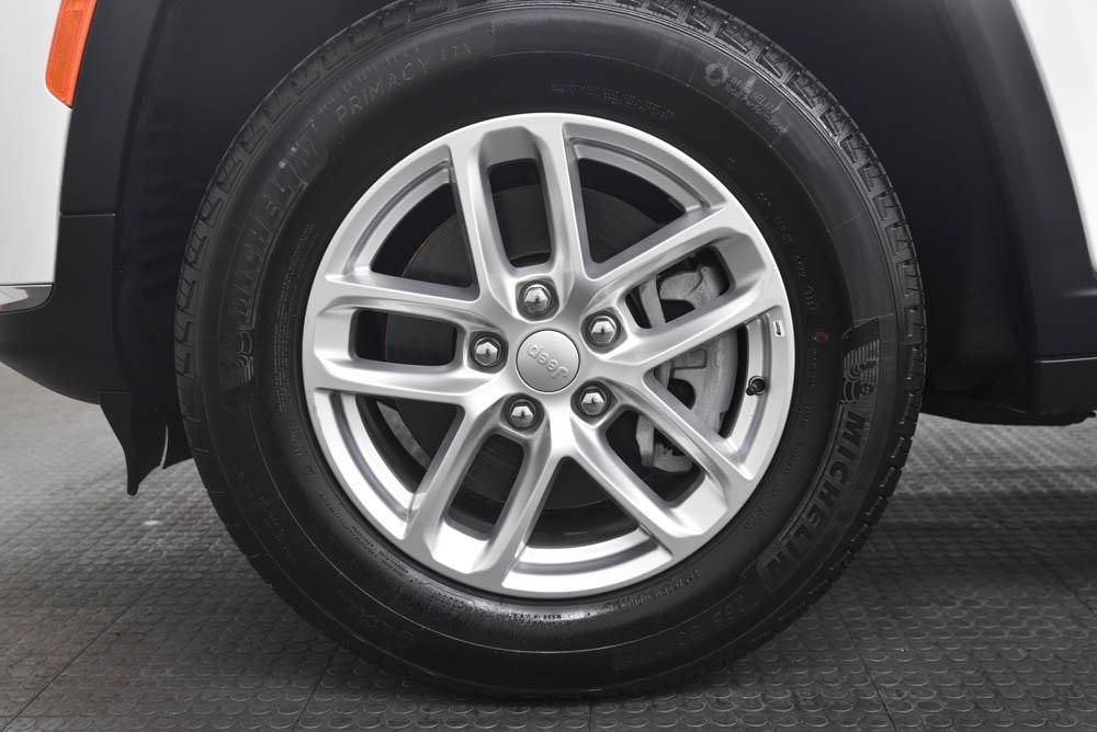 used 2024 Jeep Grand Cherokee L car, priced at $33,980