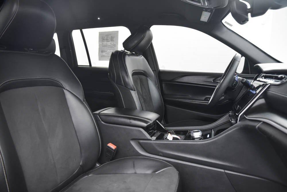 used 2023 Jeep Grand Cherokee car, priced at $31,480