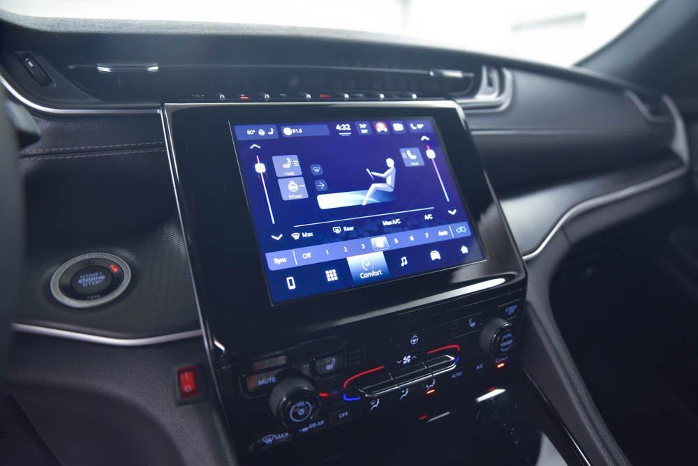 used 2023 Jeep Grand Cherokee car, priced at $31,480