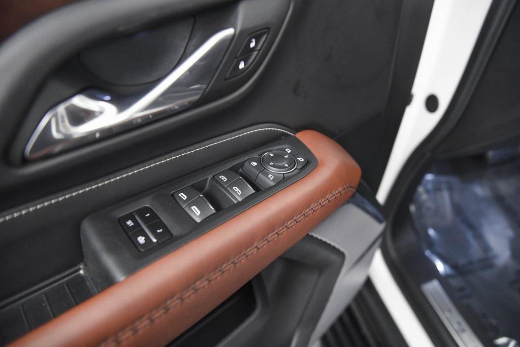 used 2023 GMC Yukon car, priced at $71,980