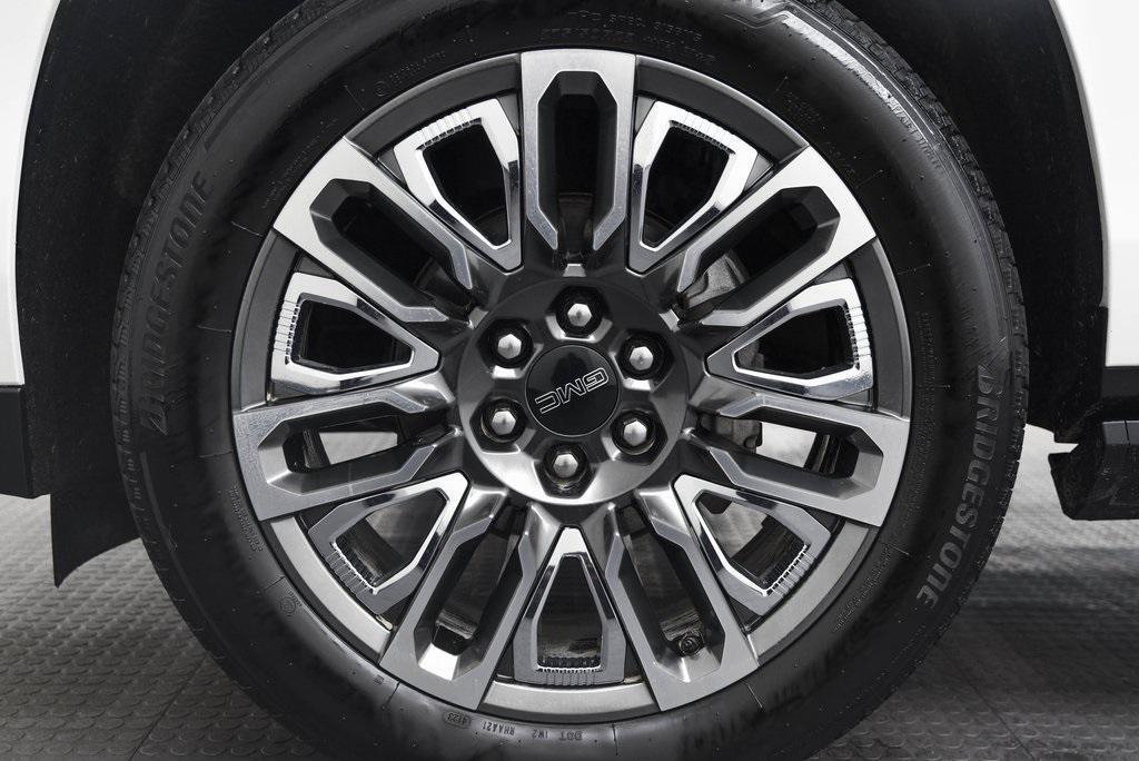 used 2023 GMC Yukon car, priced at $71,980