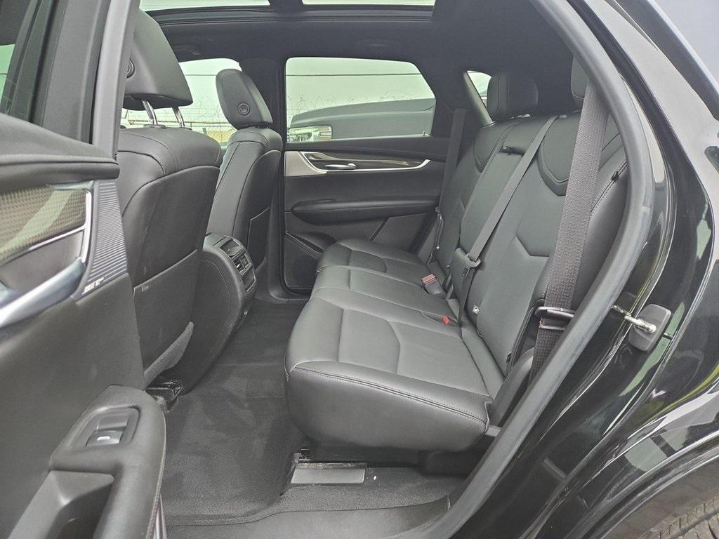 used 2021 Cadillac XT5 car, priced at $31,295