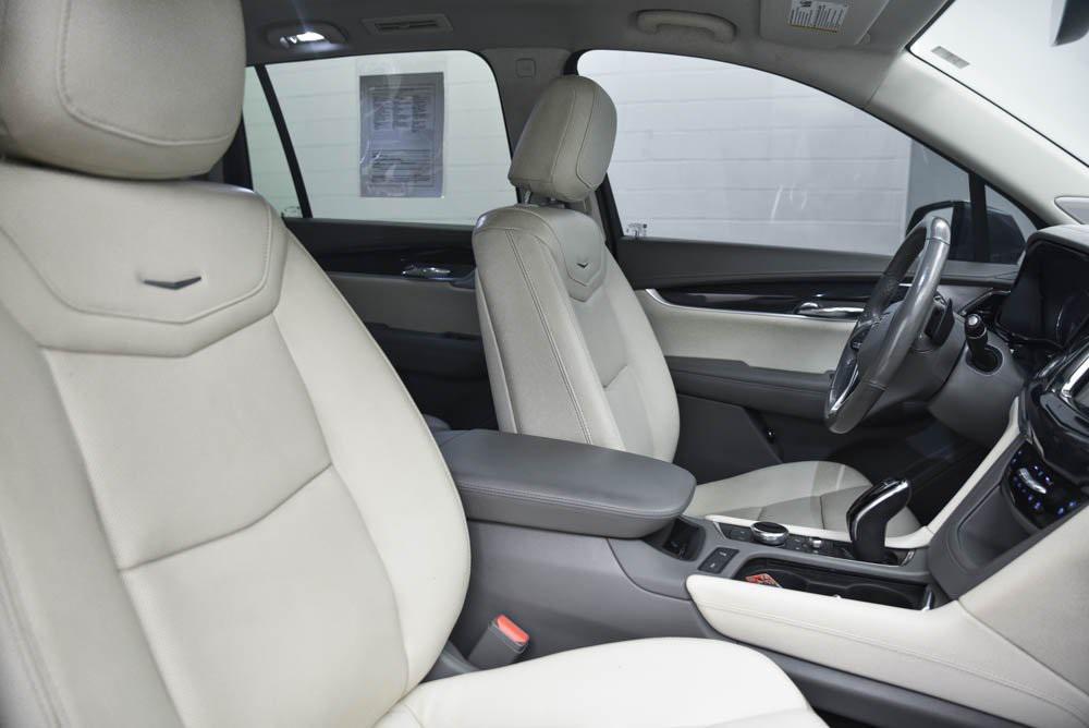 used 2022 Cadillac XT6 car, priced at $31,290