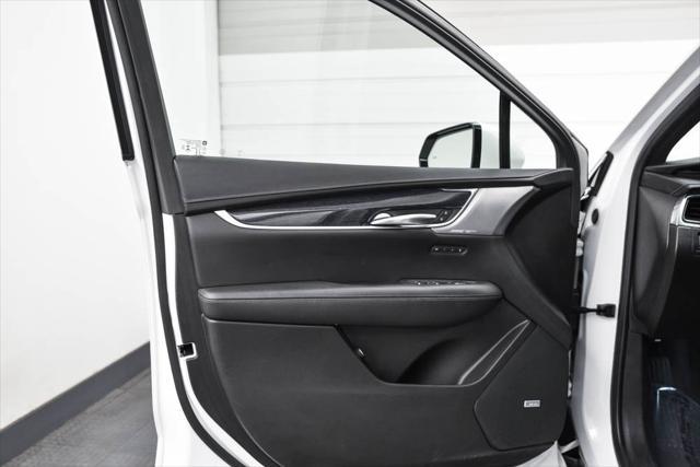 used 2022 Cadillac XT5 car, priced at $25,480