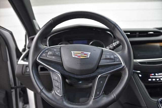 used 2022 Cadillac XT5 car, priced at $25,480
