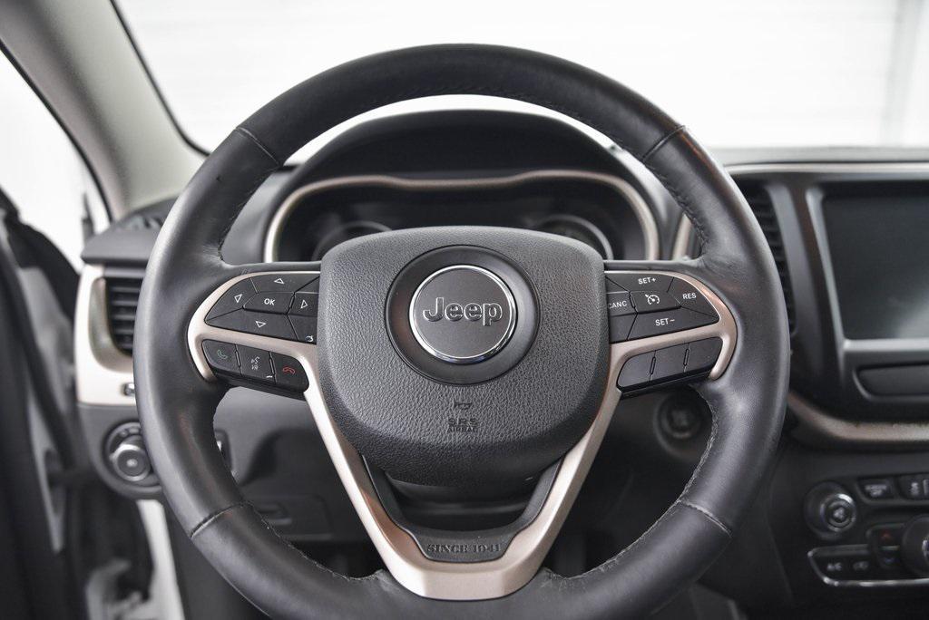 used 2015 Jeep Cherokee car, priced at $14,990