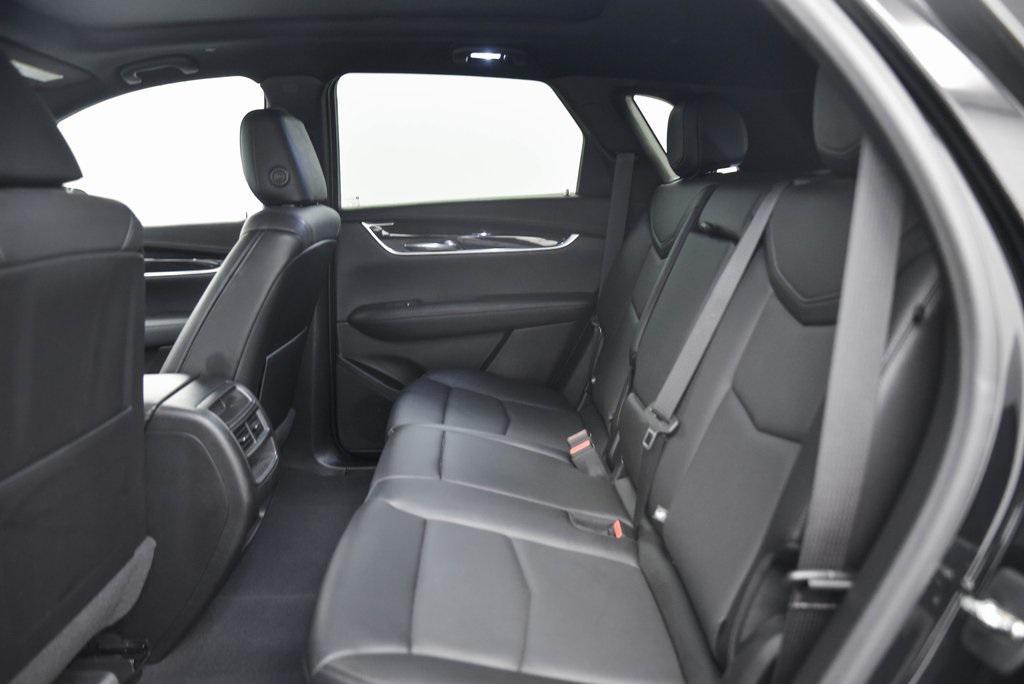 used 2022 Cadillac XT5 car, priced at $29,991