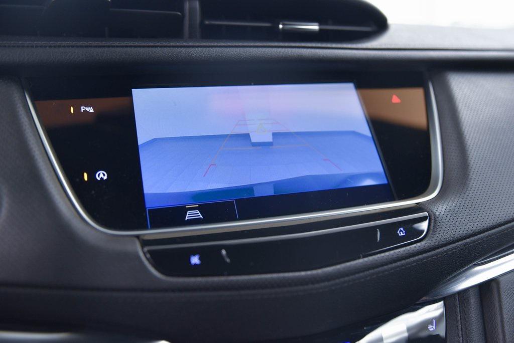 used 2022 Cadillac XT5 car, priced at $29,991