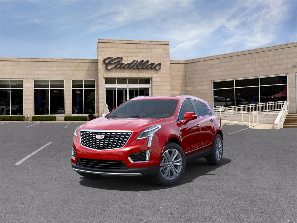 new 2025 Cadillac XT5 car, priced at $52,109