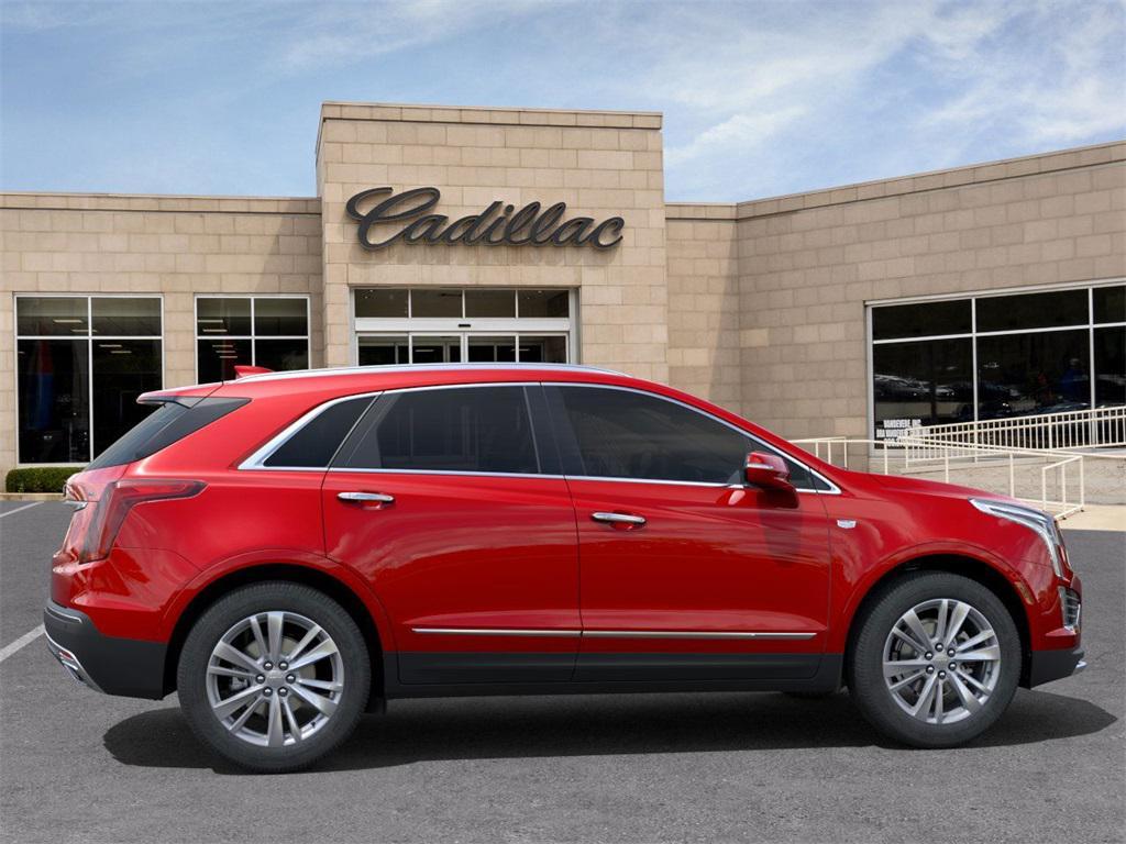 new 2025 Cadillac XT5 car, priced at $52,109