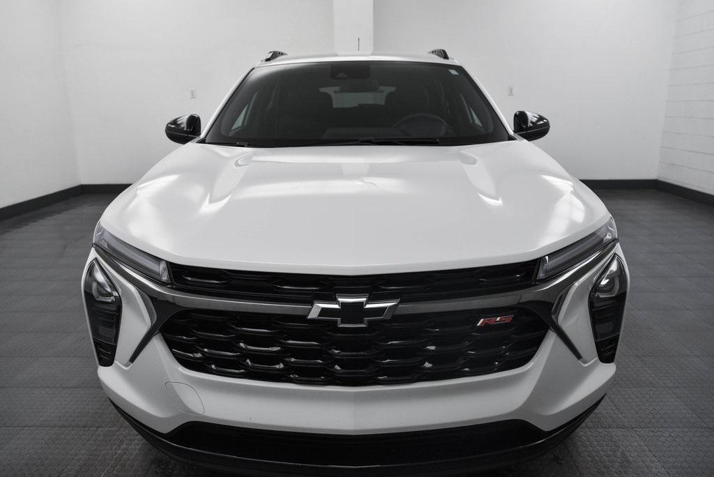 used 2025 Chevrolet Trax car, priced at $24,290