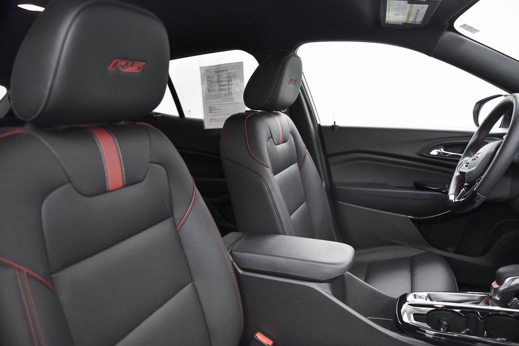 used 2025 Chevrolet Trax car, priced at $24,290