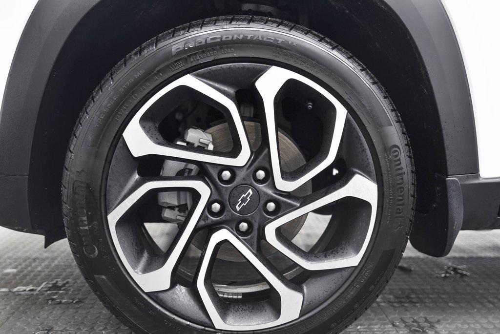 used 2025 Chevrolet Trax car, priced at $24,290