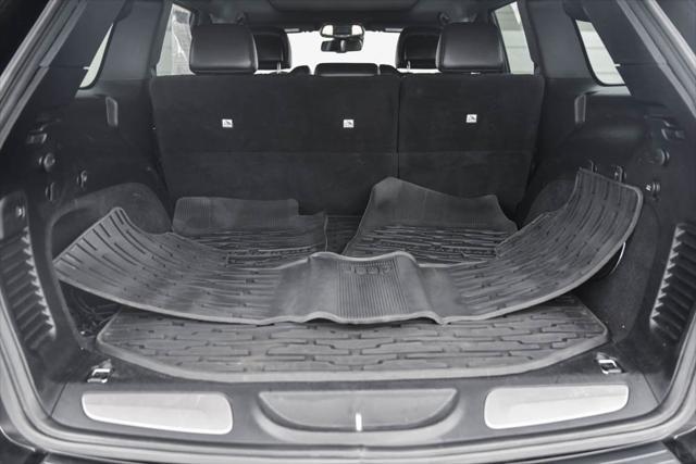used 2016 Jeep Grand Cherokee car, priced at $15,000