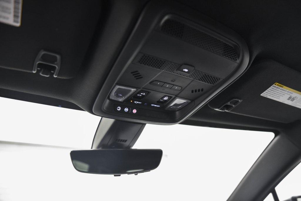 used 2021 Cadillac XT5 car, priced at $32,490