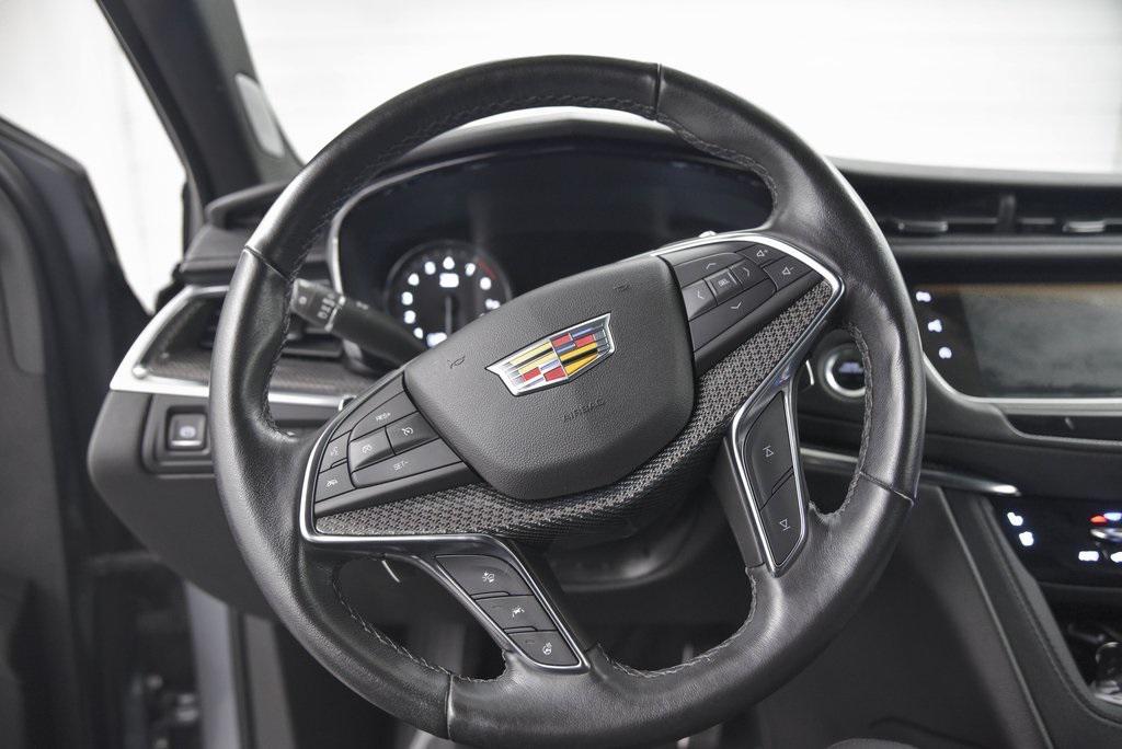 used 2021 Cadillac XT5 car, priced at $32,490