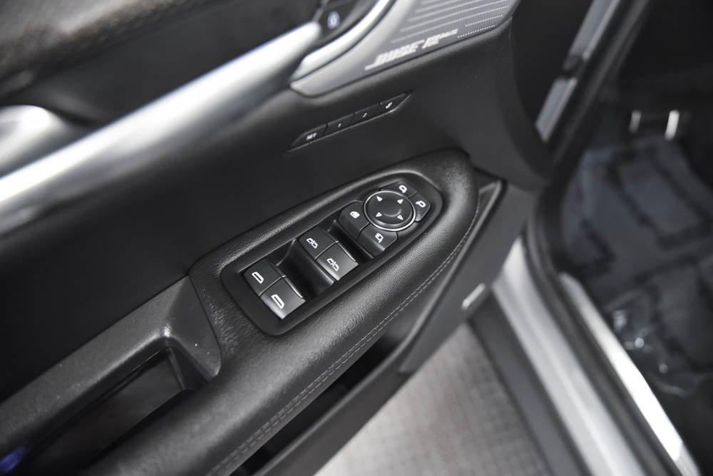 used 2023 Cadillac XT5 car, priced at $39,480