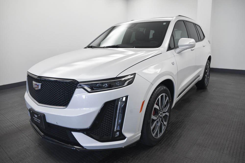 used 2024 Cadillac XT6 car, priced at $43,490