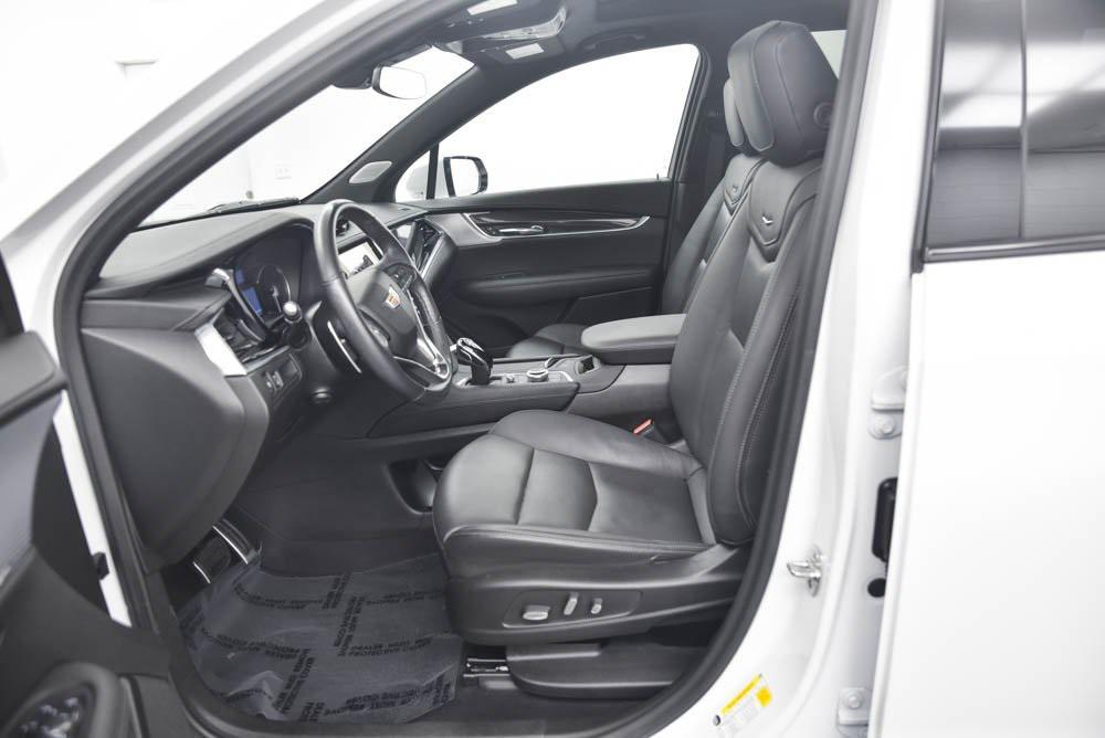 used 2024 Cadillac XT6 car, priced at $43,490