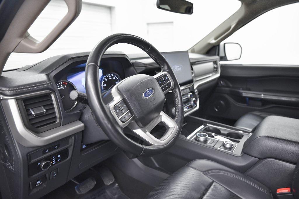used 2024 Ford Expedition car, priced at $39,580