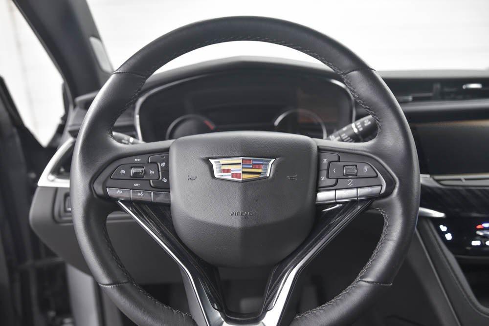 used 2025 Cadillac XT6 car, priced at $46,490