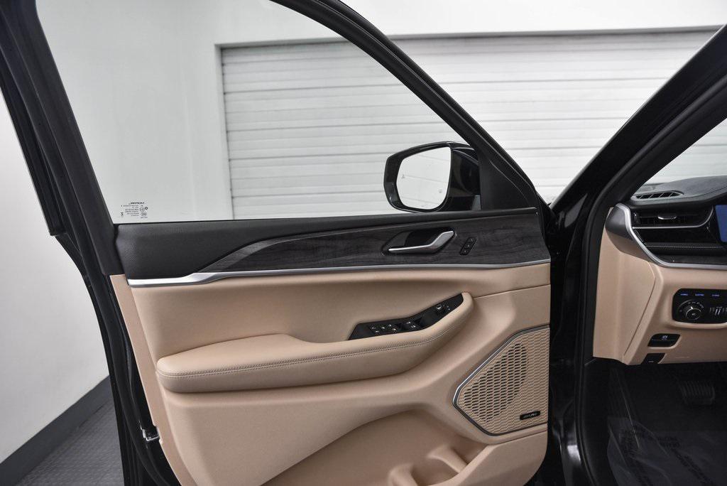 used 2023 Jeep Grand Cherokee 4xe car, priced at $31,990