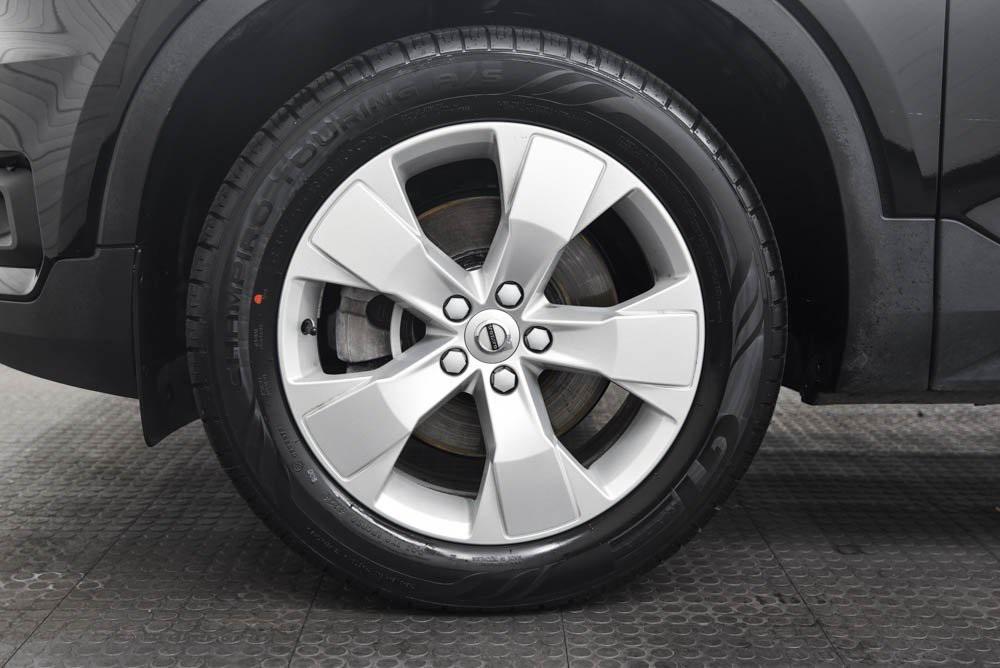 used 2022 Volvo XC40 car, priced at $23,490
