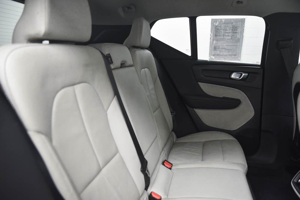 used 2022 Volvo XC40 car, priced at $23,490
