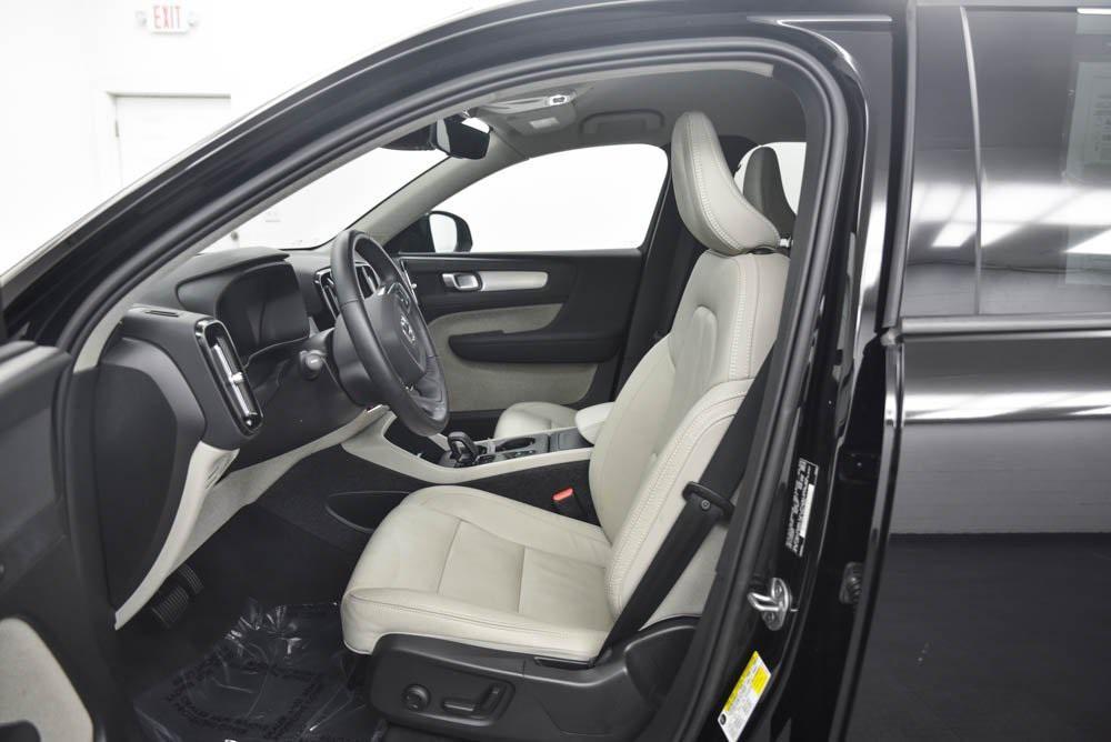 used 2022 Volvo XC40 car, priced at $23,490