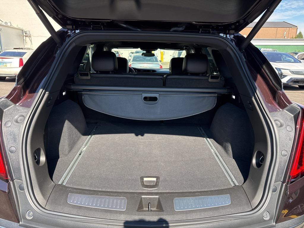 used 2021 Cadillac XT5 car, priced at $27,980