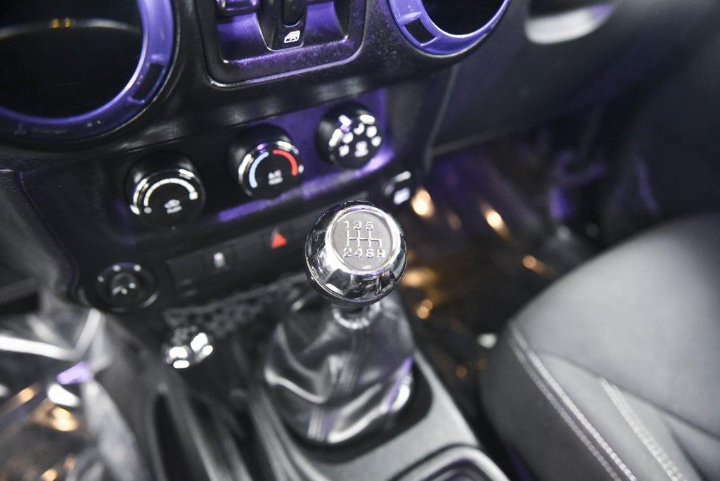 used 2015 Jeep Wrangler Unlimited car, priced at $24,980