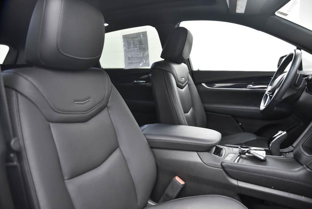 used 2025 Cadillac XT5 car, priced at $46,490